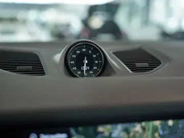 Cayenne  1.H  21  Chrono  Pano  AHK  BOSE  ACC