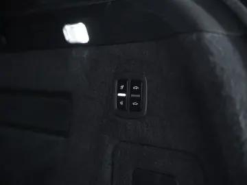 Cayenne  1.H  21  Chrono  Pano  AHK  BOSE  ACC