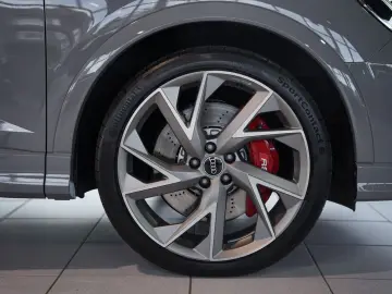 RSQ3 q. Sportback 2.H  21  RS-Sitze RS-AGA Pano