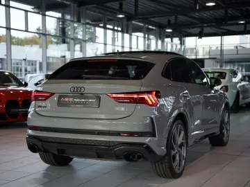 RSQ3 q. Sportback 2.H  21  RS-Sitze RS-AGA Pano