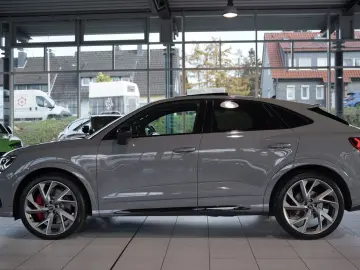 RSQ3 q. Sportback 2.H  21  RS-Sitze RS-AGA Pano