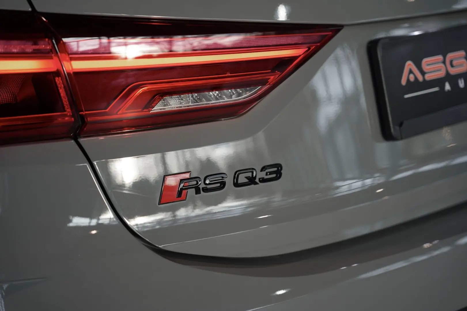 RSQ3 q. Sportback 2.H  21  RS-Sitze RS-AGA Pano