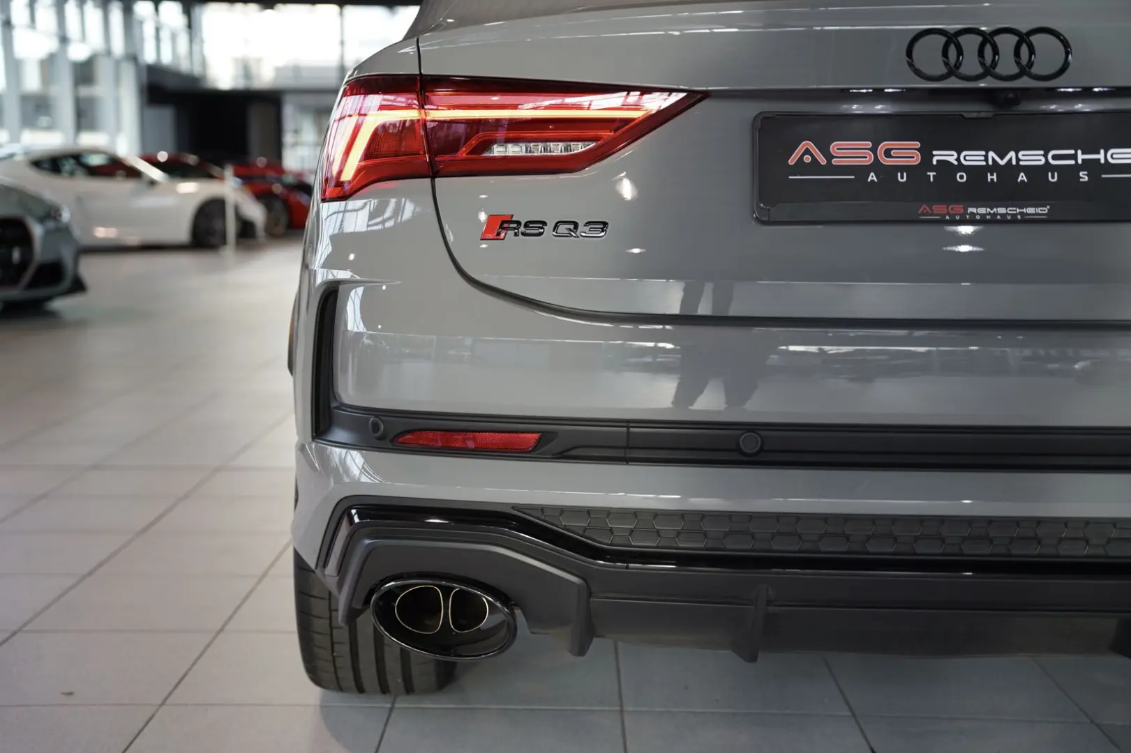 RSQ3 q. Sportback 2.H  21  RS-Sitze RS-AGA Pano