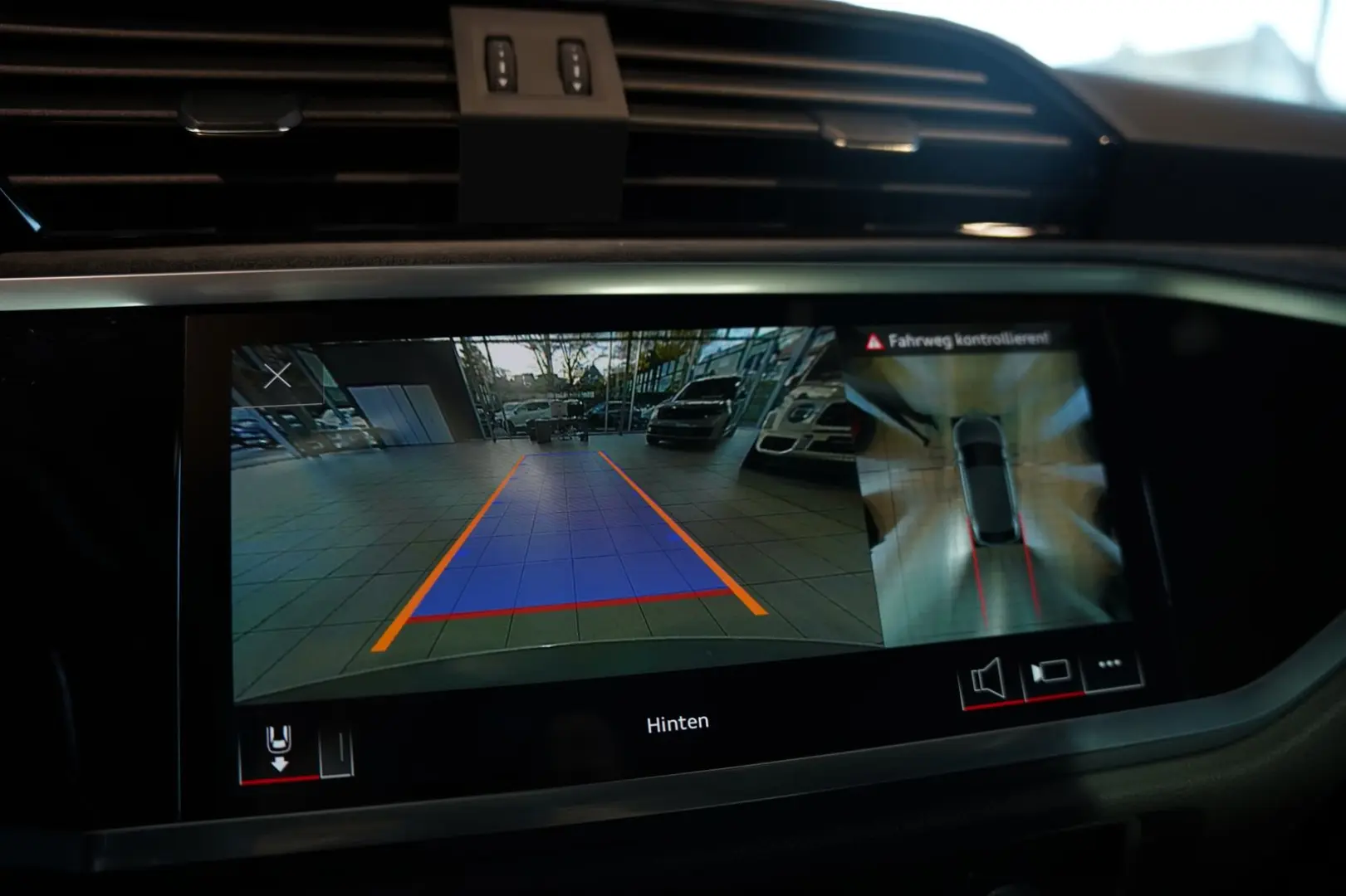 RSQ3 q. Sportback 2.H  21  RS-Sitze RS-AGA Pano