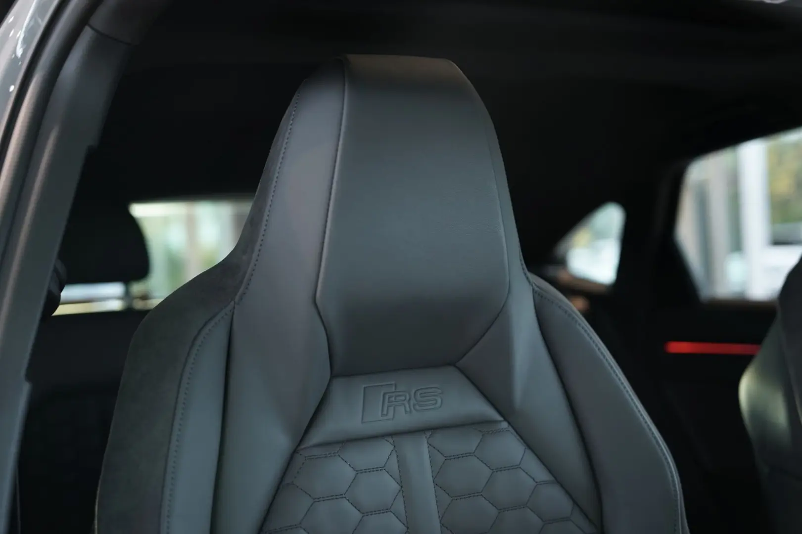 RSQ3 q. Sportback 2.H  21  RS-Sitze RS-AGA Pano