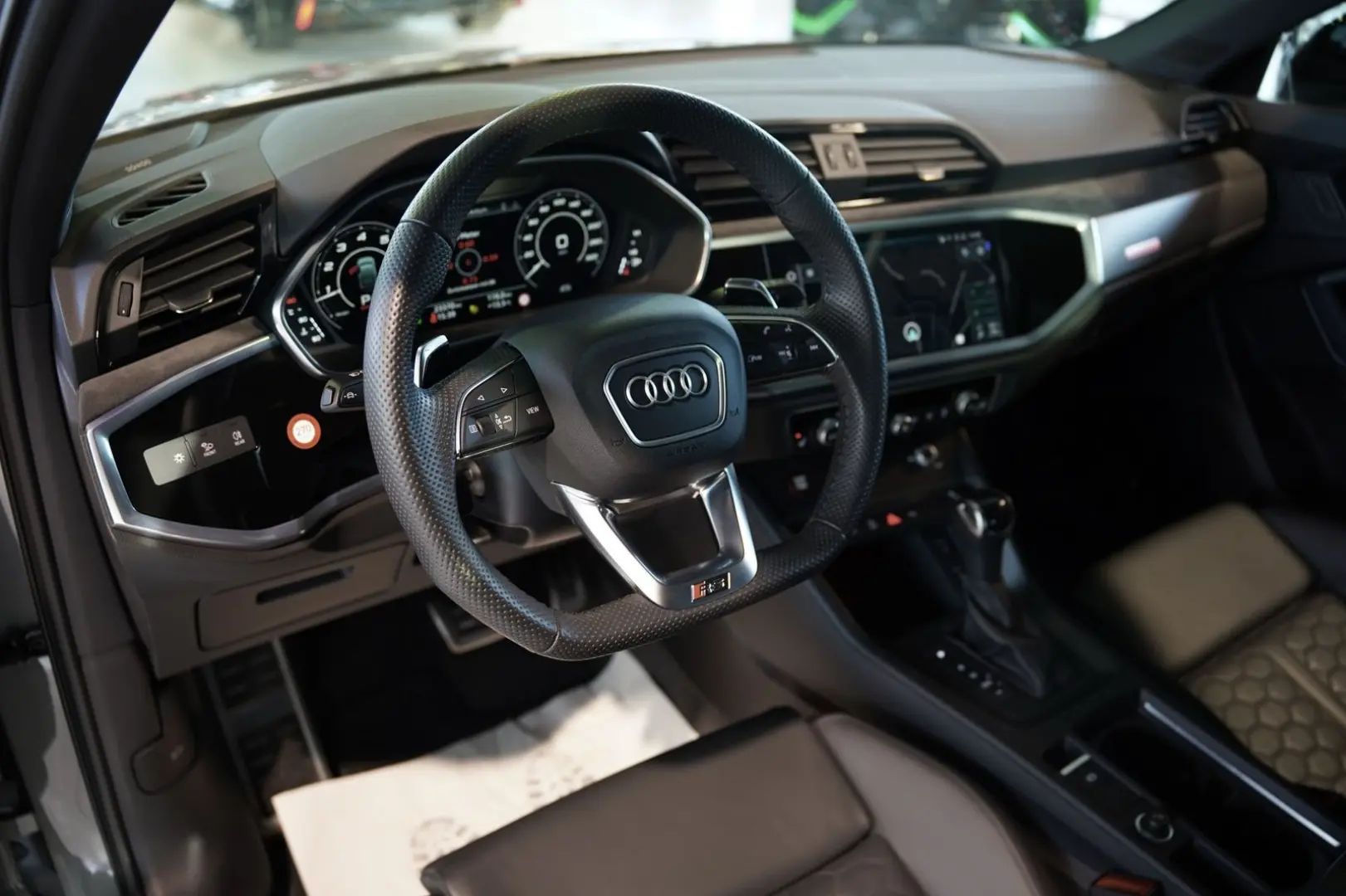 RSQ3 q. Sportback 2.H  21  RS-Sitze RS-AGA Pano