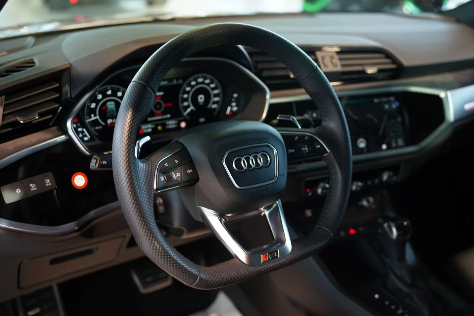 RSQ3 q. Sportback 2.H  21  RS-Sitze RS-AGA Pano