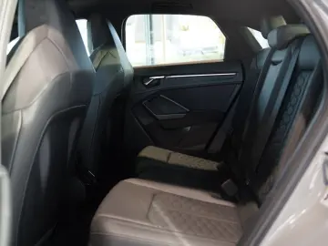 RSQ3 q. Sportback 2.H  21  RS-Sitze RS-AGA Pano