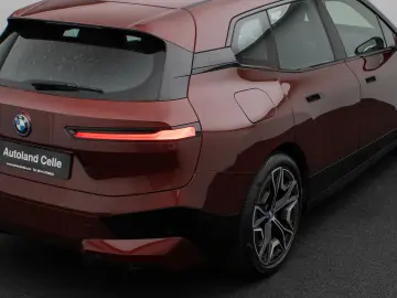 iX xD40 360  DAB H K ACC Komfort Sport 22Zoll