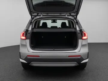 iX1 eD20 Kamera DAB Fernlichtassis Komfort Sport