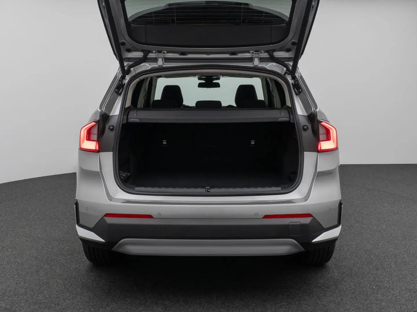 iX1 eD20 Kamera DAB Fernlichtassis Komfort Sport