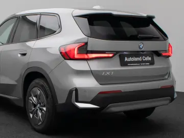 iX1 eD20 Kamera DAB Fernlichtassis Komfort Sport