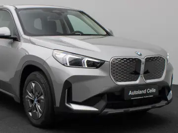 iX1 eD20 Kamera DAB Fernlichtassis Komfort Sport