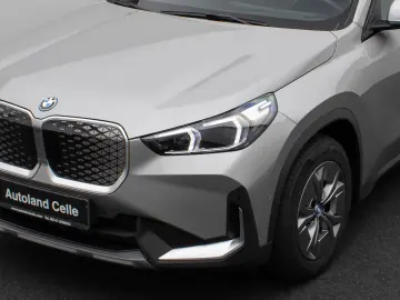 iX1 eD20 Kamera DAB Fernlichtassis Komfort Sport