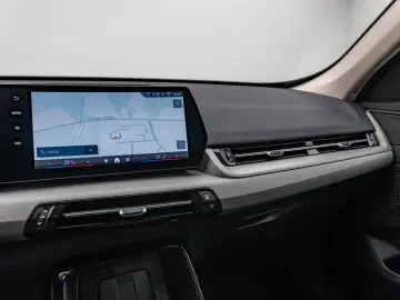 iX1 eD20 Kamera DAB Fernlichtassis Komfort Sport