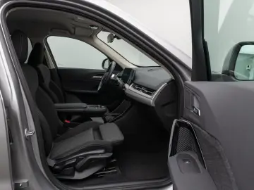 iX1 eD20 Kamera DAB Fernlichtassis Komfort Sport