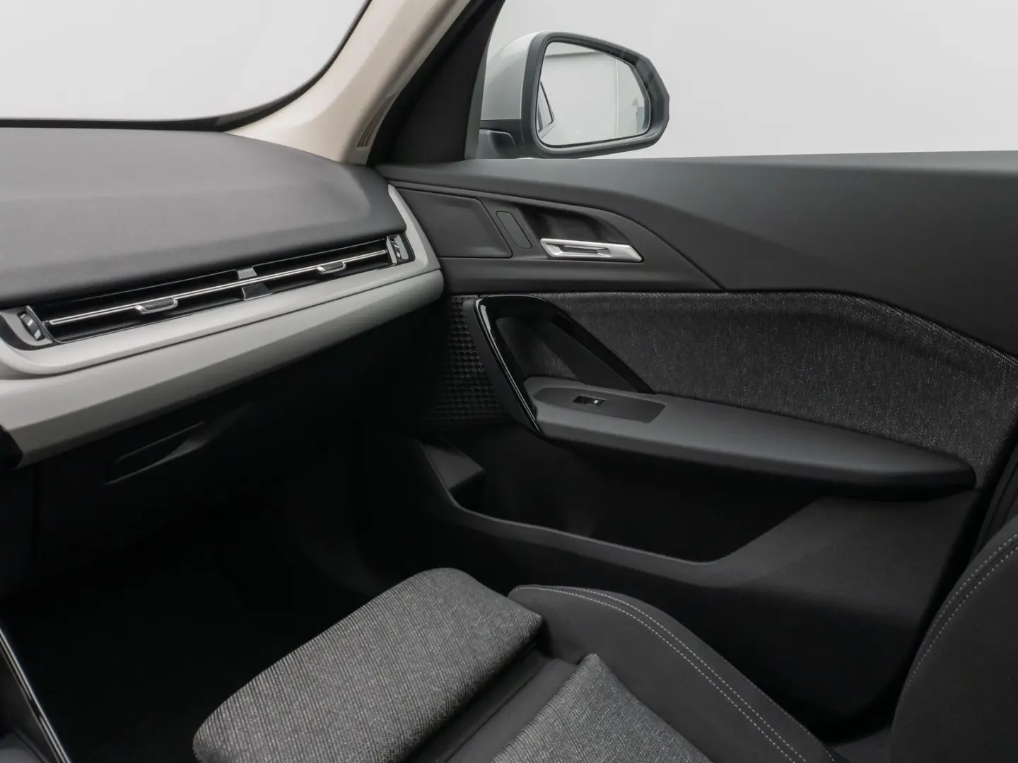 iX1 eD20 Kamera DAB Fernlichtassis Komfort Sport