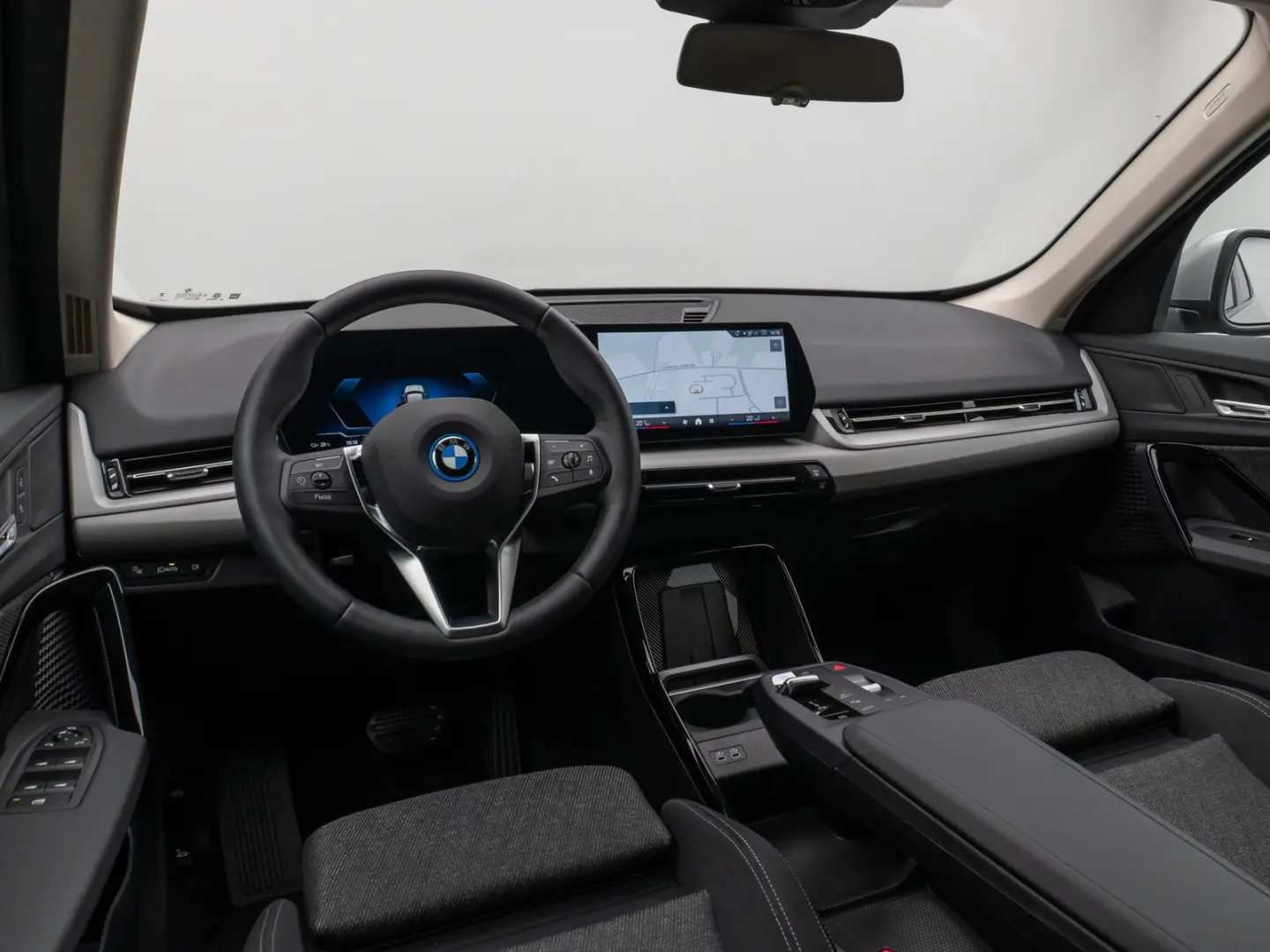 iX1 eD20 Kamera DAB Fernlichtassis Komfort Sport