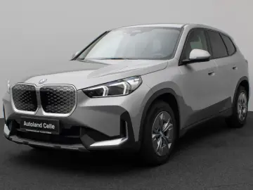 iX1 eD20 Kamera DAB Fernlichtassis Komfort Sport