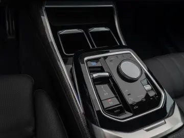 i7 xD60 M-Sport HUD Pano 360 Massage ACC Soft 21