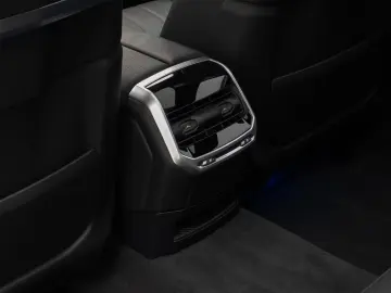 i7 xD60 M-Sport HUD Pano 360 Massage ACC Soft 21