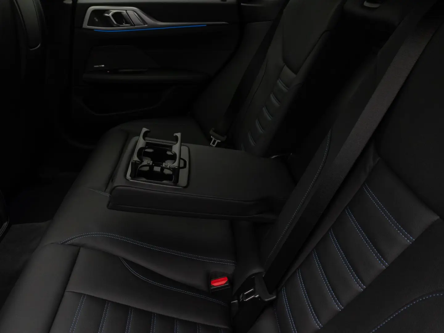 i4 M50 Gran Coupè Glasdach Laser 360 HUD H K