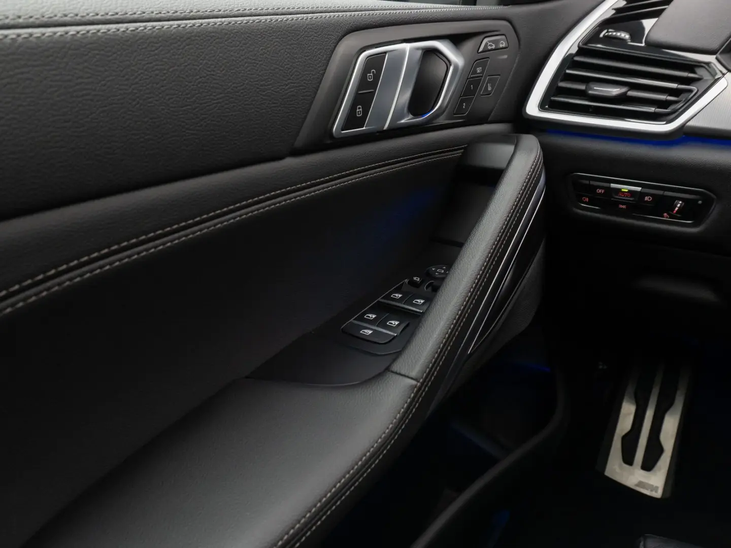 X6 xD30d M Sport Panorama Laser 360 HUD SoftClos