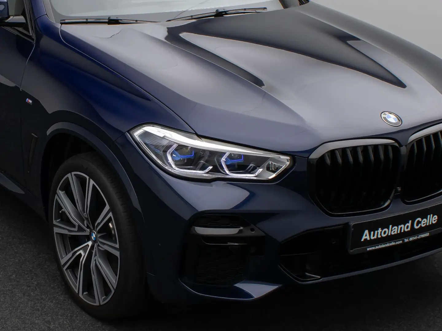X5 xD40i M Sport Panorama 360 Laser HUD DAB B&W