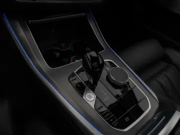 X5 xD40i M Sport Panorama 360 Laser HUD DAB B&W