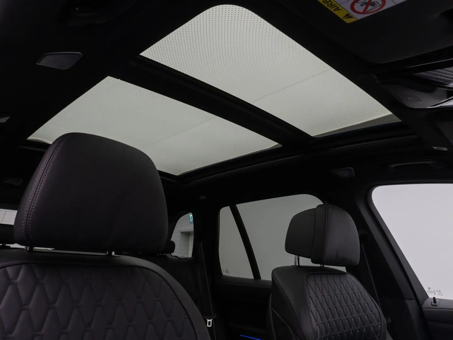 X5 xD40i M Sport Panorama 360 Laser HUD DAB B&W