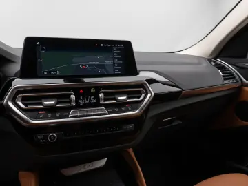 X4 xD30d Kamera DAB CockPitPlus AHK Sport LED