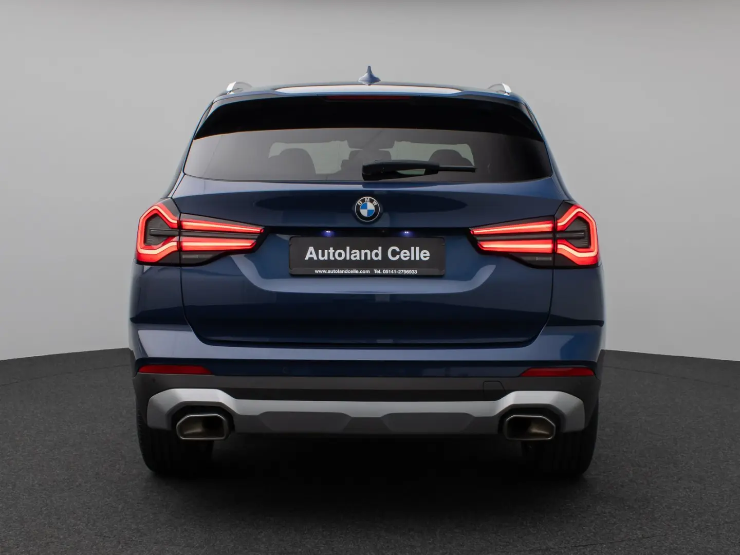 X3 xD30i Panorama Kamera DAB HiFi 19Zoll