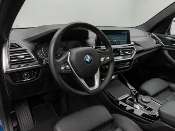 X3 xD30i Panorama Kamera DAB HiFi 19Zoll