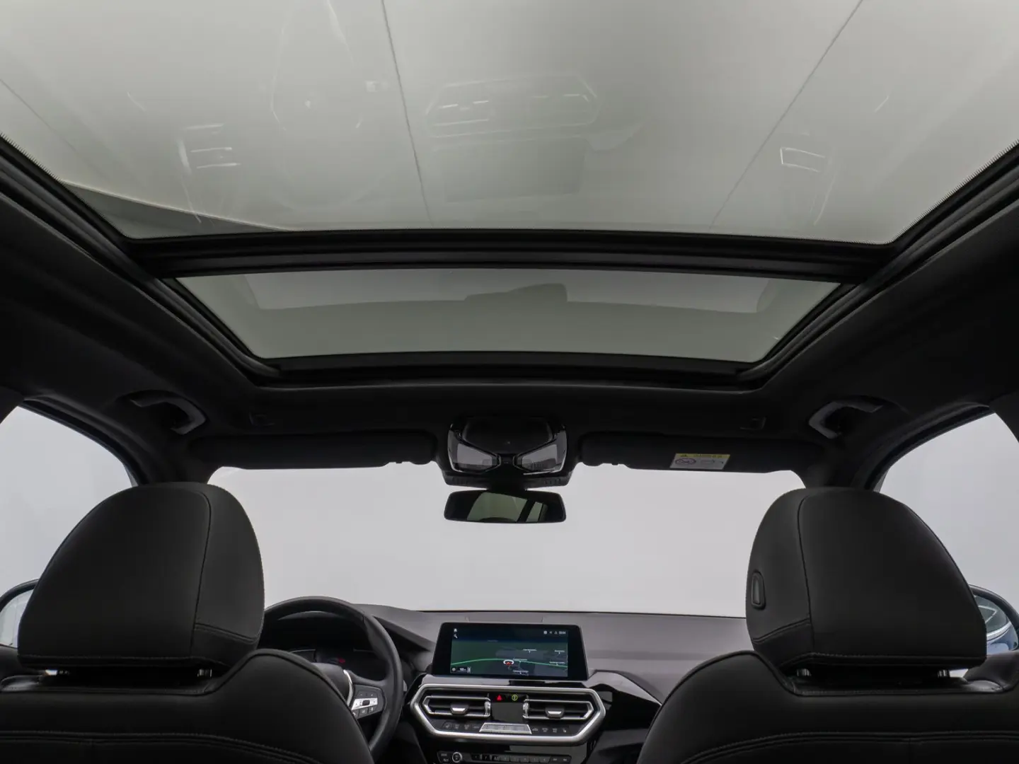 X3 xD30i Panorama Kamera DAB HiFi 19Zoll