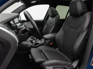 X3 xD30i Panorama Kamera DAB HiFi 19Zoll