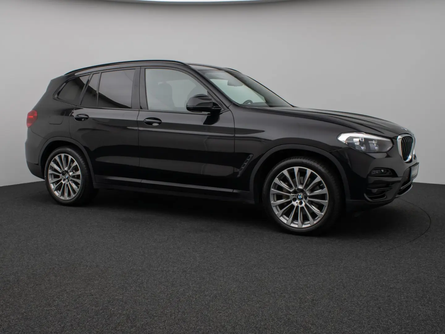 X3 xD30e Panorama HUD DAB HiFi Komfort Sport 20