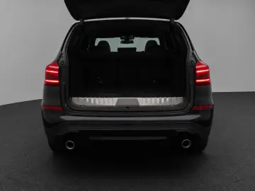 X3 xD30e Panorama HUD DAB HiFi Komfort Sport 20