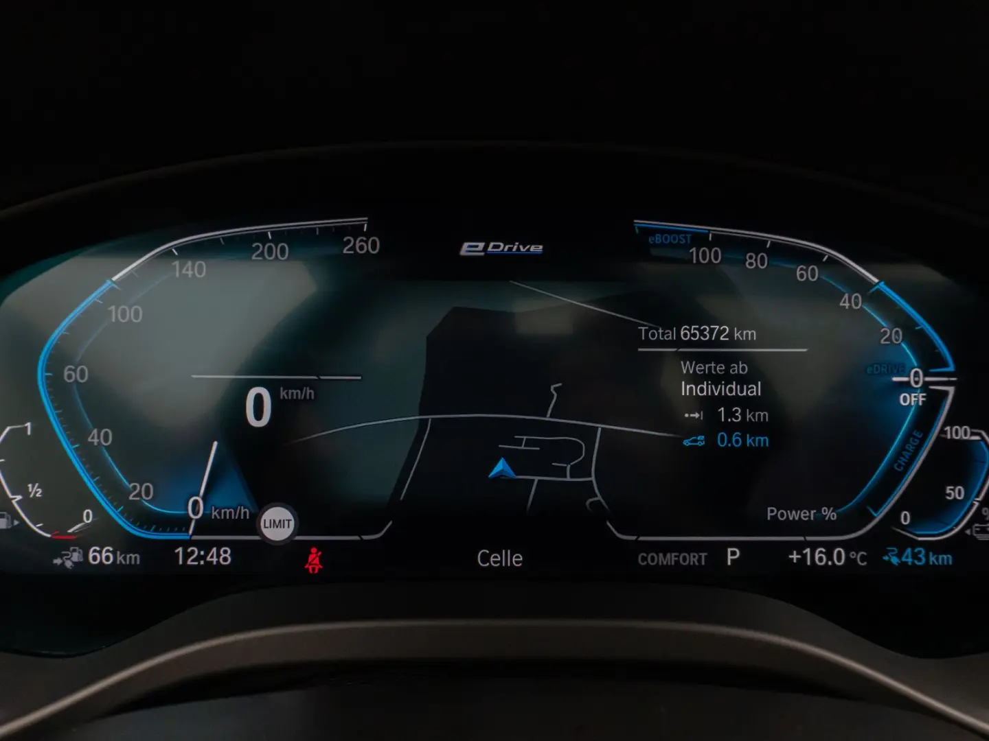 X3 xD30e Panorama HUD DAB HiFi Komfort Sport 20