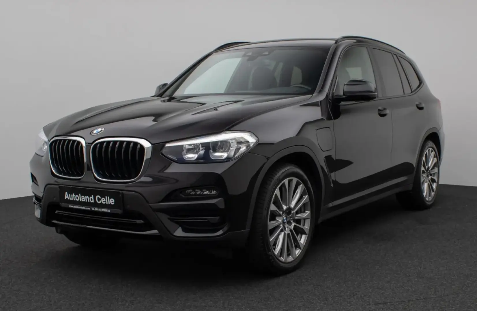 X3 xD30e Panorama HUD DAB HiFi Komfort Sport 20