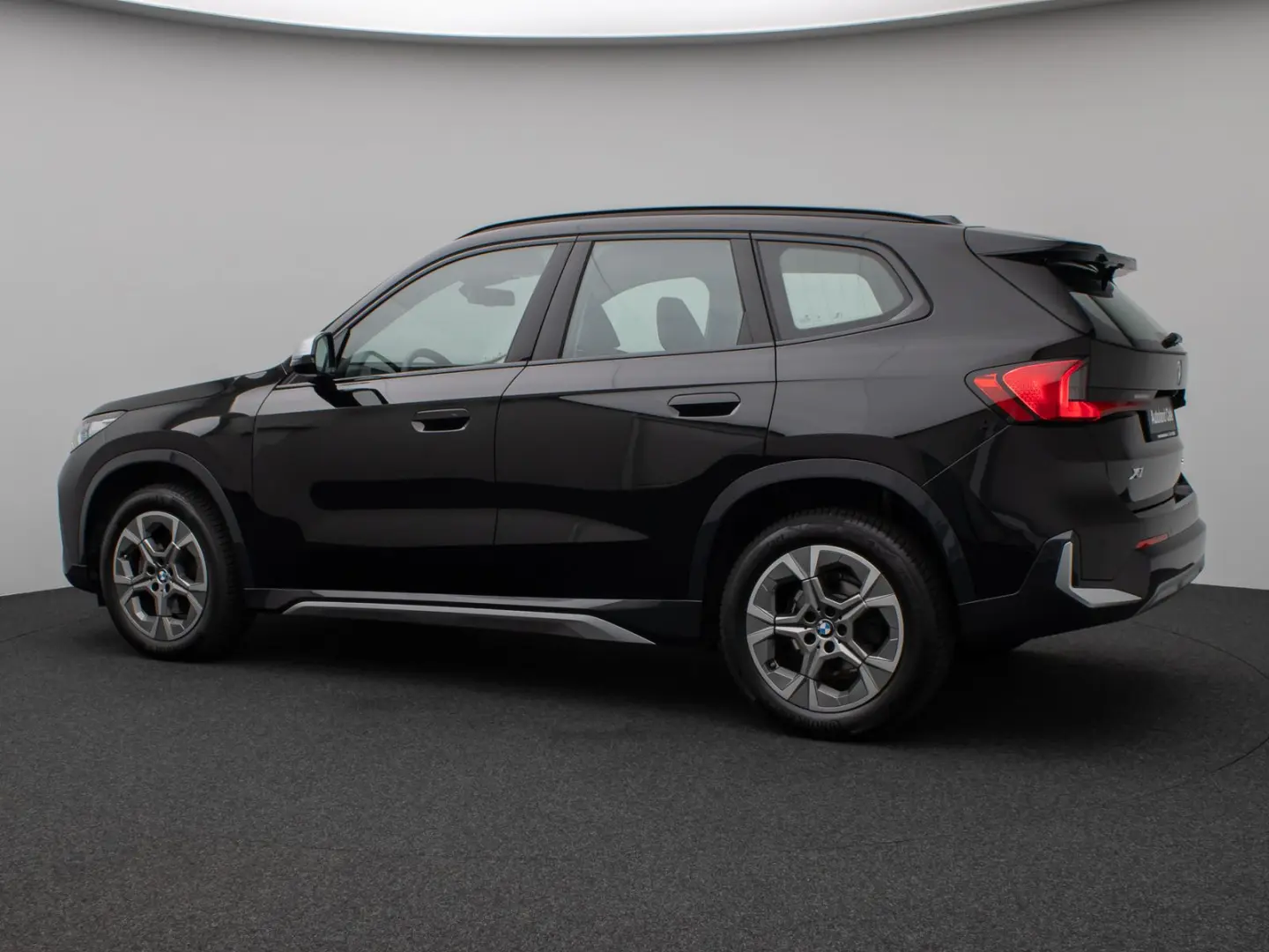 X1 sD18i xLine Kamera DAB Komfort Alarm AHK LED