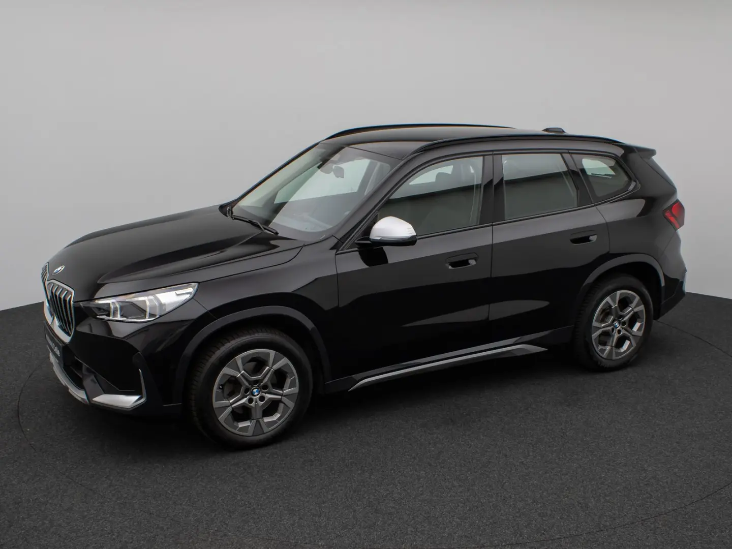 X1 sD18i xLine Kamera DAB Komfort Alarm AHK LED