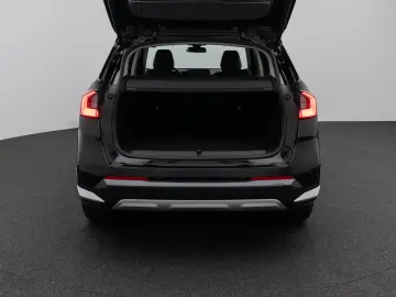 X1 sD18i xLine Kamera DAB Komfort Alarm AHK LED