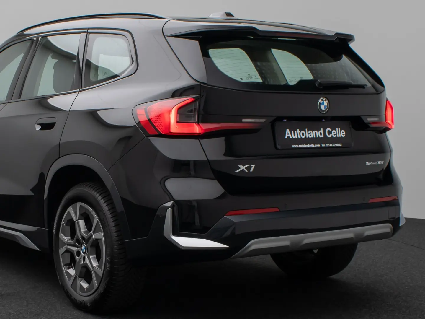 X1 sD18i xLine Kamera DAB Komfort Alarm AHK LED