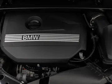 X1 sD18i xLine Kamera DAB Komfort Alarm AHK LED