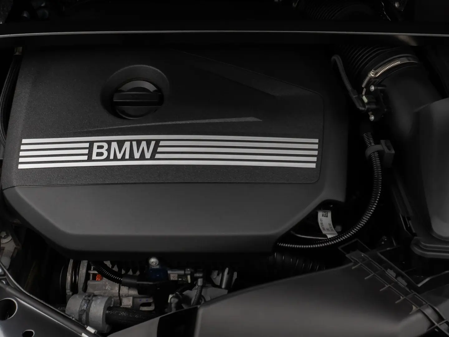 X1 sD18i xLine Kamera DAB Komfort Alarm AHK LED