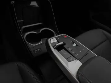 X1 sD18i xLine Kamera DAB Komfort Alarm AHK LED