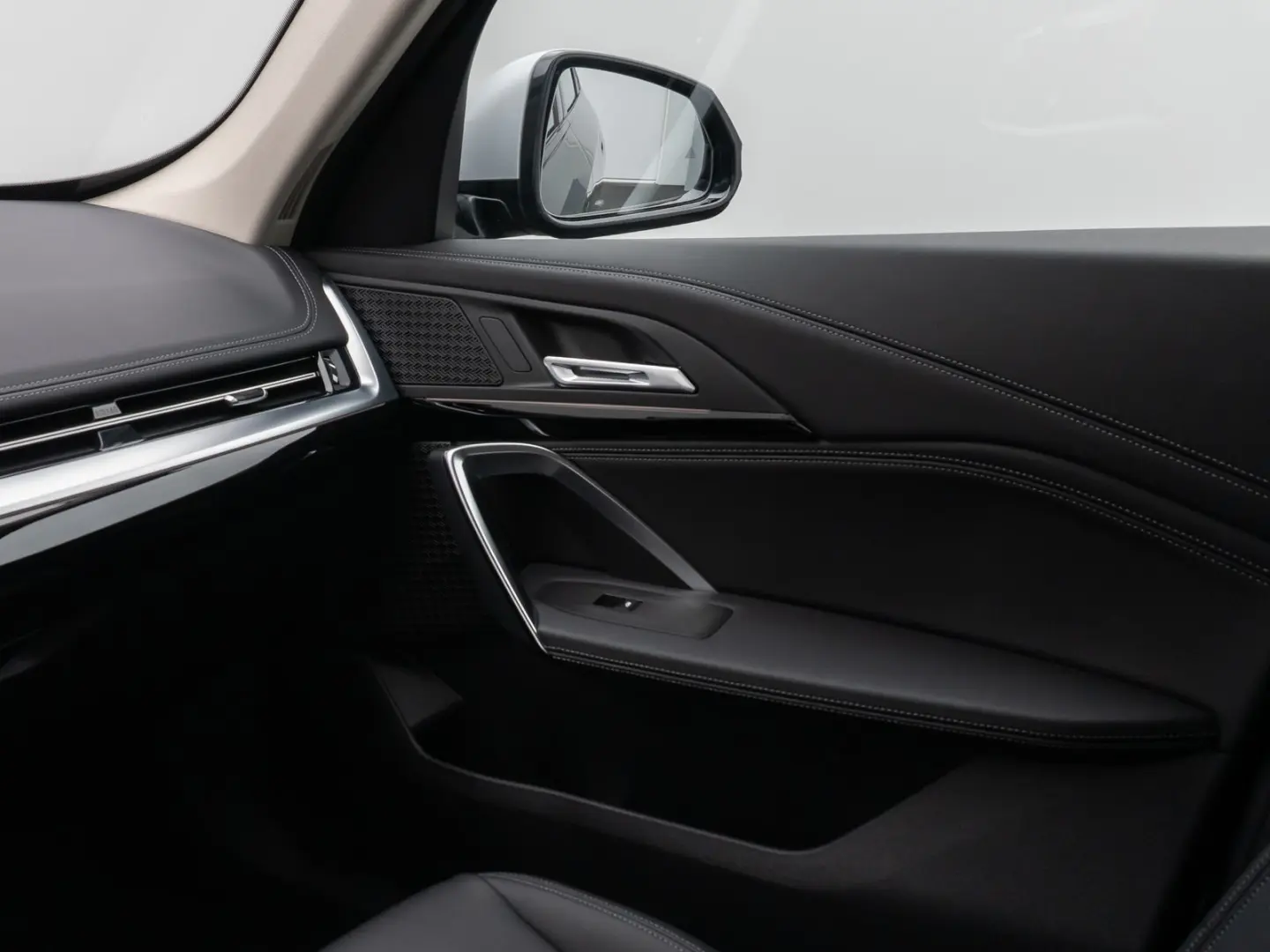 X1 sD18i xLine Kamera DAB Komfort Alarm AHK LED