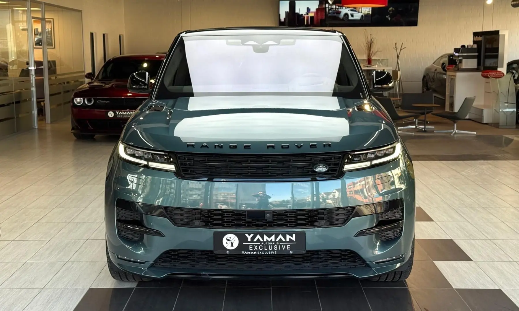 Range Rover Sport P510e First Edition