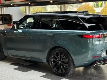 Range Rover Sport P510e First Edition