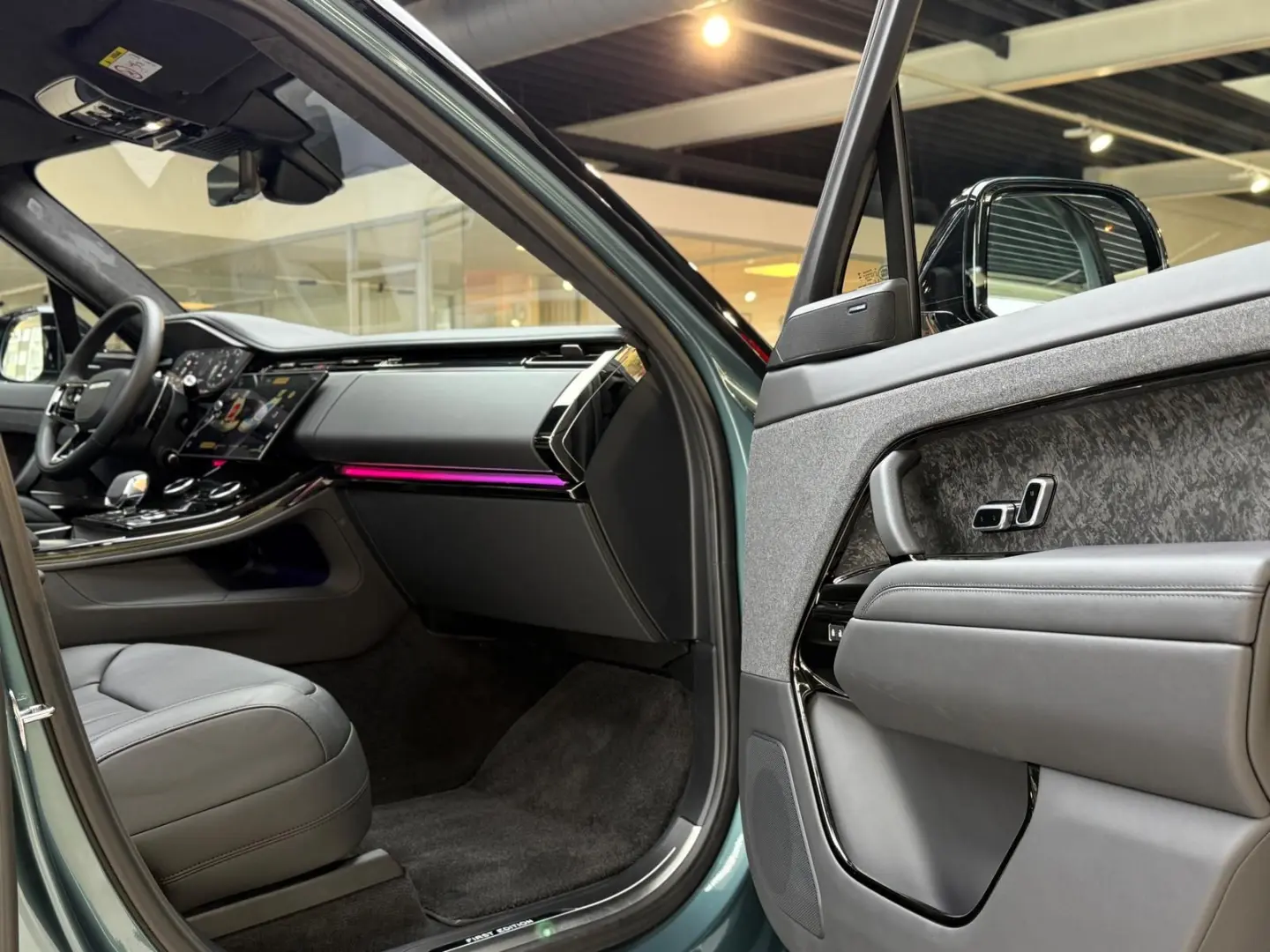 Range Rover Sport P510e First Edition